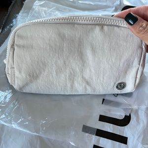 Lululemon Everywhere Belt Bag